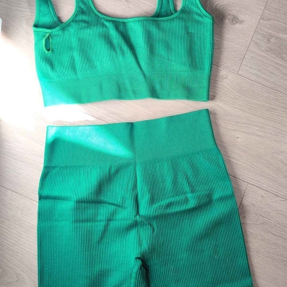 Green Ribbed Activewear Set - Picture 1 of 1